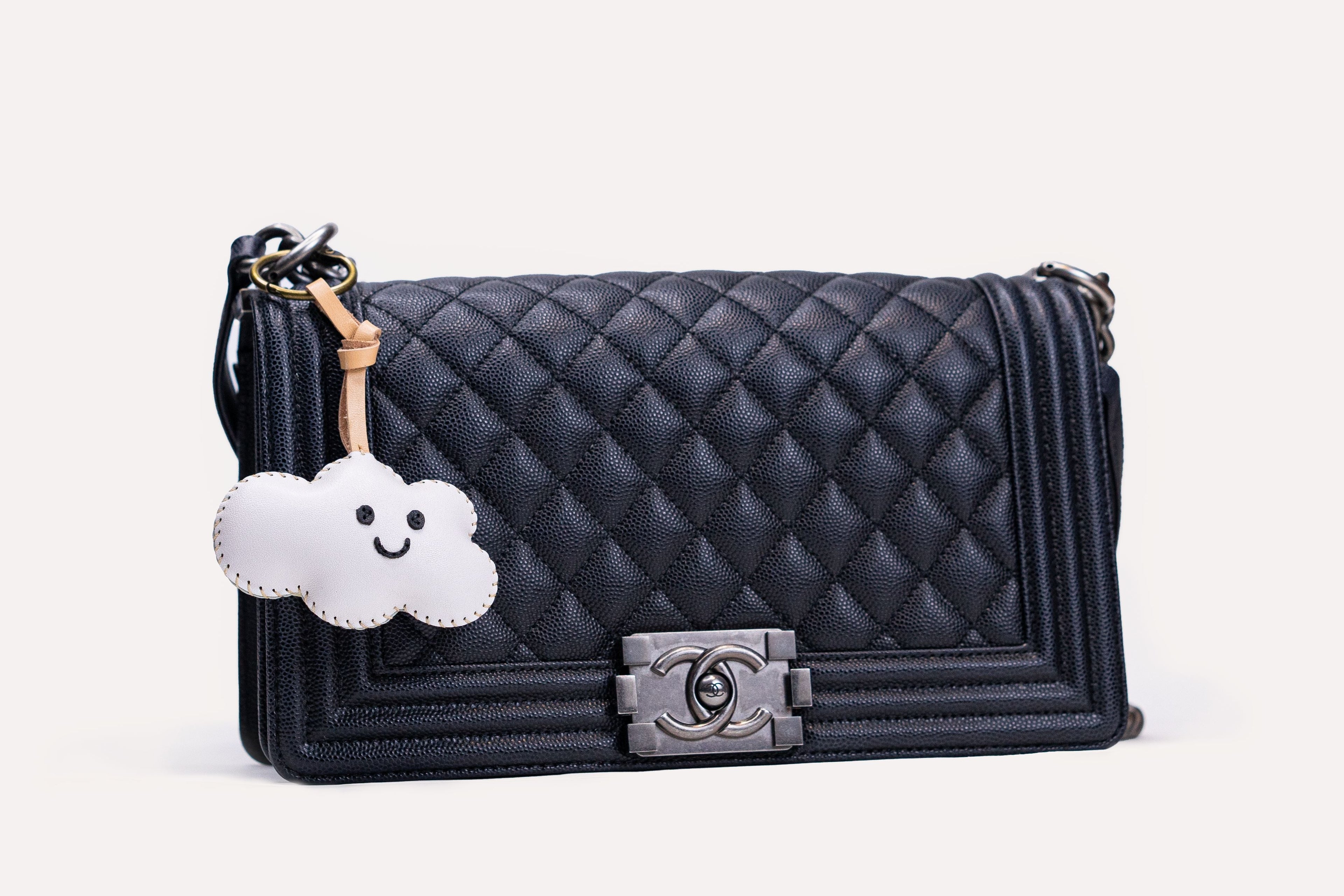 Why personalized bag charm is a premium gift trend
