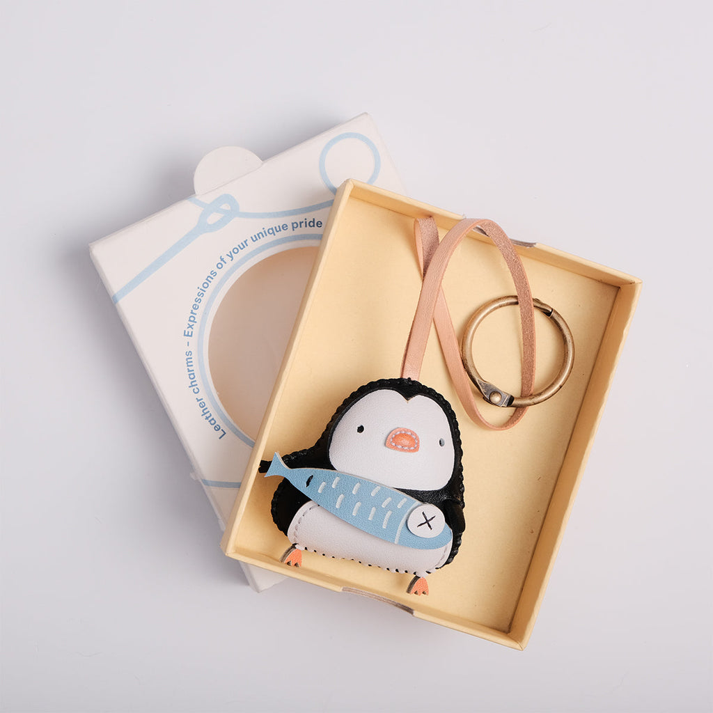  Penguin Leather Bag Charm-260