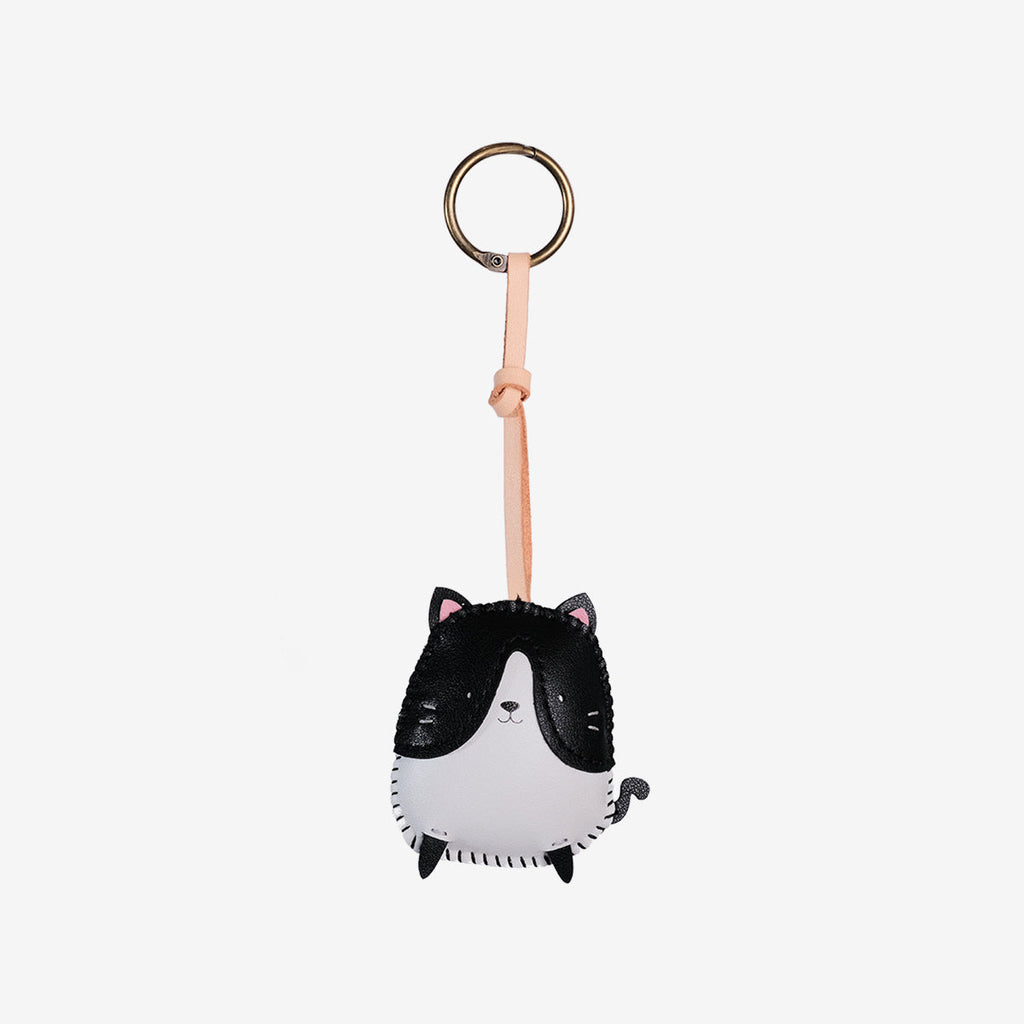 Tuxedo Cat Leather Bag Charm-345