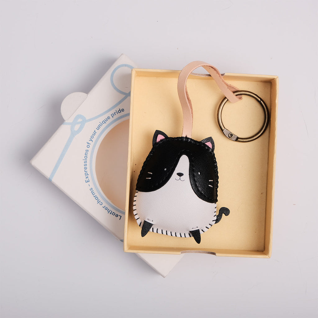  Tuxedo Cat Leather Bag Charm-347