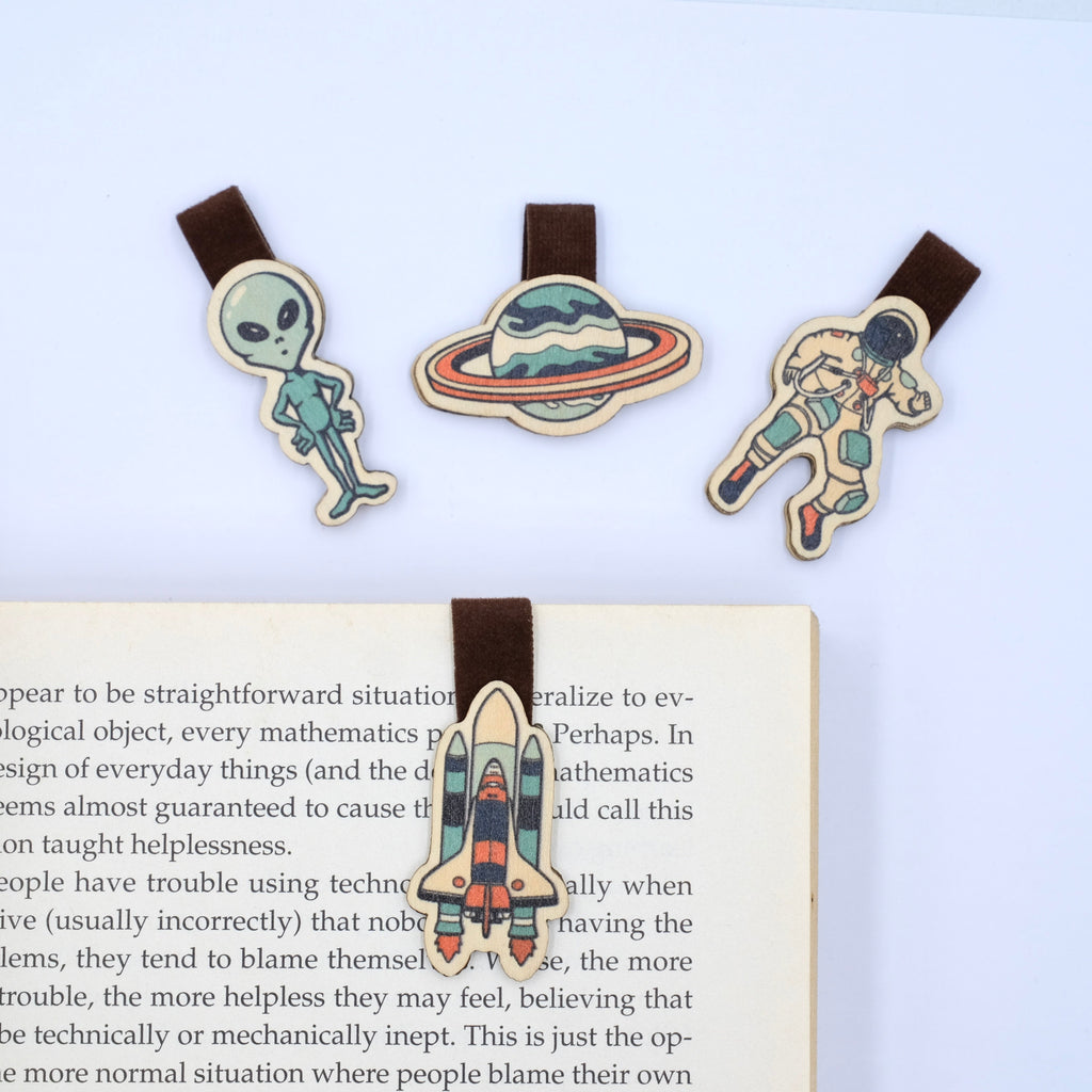  Wooden Bookmark Set 4 - Universe